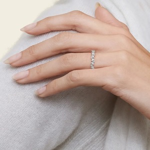 แหวนเพชรทรงกลมทองคำขาว 14K 18K หรูหรา เพชรเลี้ยงในห้องปฏิบัติการ รับรองโดย IGI สไตล์ฮิปฮอป แหวนหมั้น เครื่องประดับชั้นดี สไตล์คลาสสิก - Product Image 4