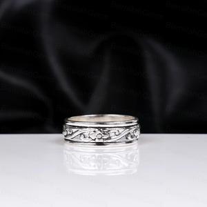 Wholesale 925 Silver Flower Pattern <b>Spinner</b> Antique Style Relieving Stress Band Jewelry Factory Custom Manufacturer <b>Ring</b> - Product Image 1