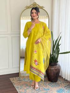 Conjunto de Kurti y Dupatta de Seda Romana para Mujer, Moderno, con Trabajo a Mano, Tela Chanderi Estampada, Vestido Étnico Completo para Ocasiones Especiales - Product Image 5