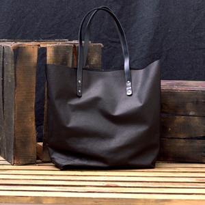 Sac fourre-tout élégant en cuir véritable fait main grande capacité avec fermeture éclair pour femme usage quotidien décontracté LTB-0226 - Product Image 2