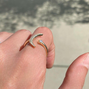 Bague ajustable en or massif avec diamant rond blanc cosmique, pavé de lunes et étoiles, cadeau d'anniversaire, bijoux fins, luxe premium pour femmes - Product Image 3