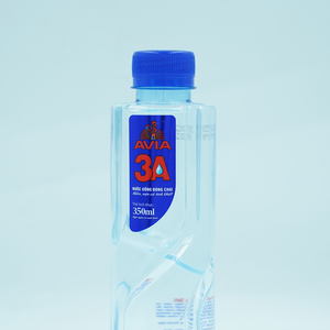 Botella de Plástico Práctica de 350 ml para <span class=keywords><strong>Agua</strong></span> <span class=keywords><strong>Pura</strong></span>, 3A AVIA, Estándares Europeos, Certificación ISO, Origen Terrestre, 2 Años de Vida Útil - Product Image 1