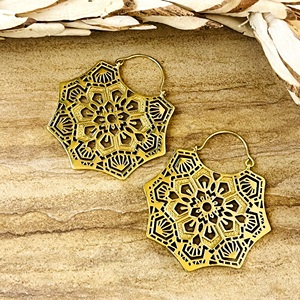 ต่างหูห้อยลายโบโฮแมนดาลาแบบชนเผ่า ทำจากทองเหลืองชุบทอง 18k และเงิน  ลายฉลุเรขาคณิต ของแท้ ขายส่ง/OEM/ODM - Product Image 4
