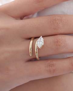 Anillo de Diamante Cultivado en Laboratorio de 1 Quilate, Corte Marquesa, Estilo East West, Abierto y Envolvente, Certificado por IGI - Product Image 4