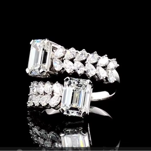 Anillo de Lujo de Oro de 14K con Diamante Cultivado en Laboratorio de 5.20 Quilates, Corte Esmeralda, Joyería Fina Personalizada - Product Image 2