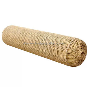 Rollo de correas de caña de ratán duradero para asientos de sillas, insertos de puertas y proyectos de muebles sostenibles exportados desde Vietnam - Product Image 1