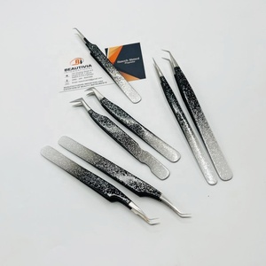 Pince à épiler en acier inoxydable de haute qualité pour extensions de cils Logo privé testé Conseils de volume - Product Image 3