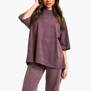 Camisetas Unisex Personalizables con Lavado Ácido, Estilo Vintage, con Pedrería y Agujeros, de Spandex, para Mujer, Venta al Por Mayor OEM ODM - Product Image 2