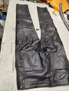 กางเกงหนังแท้ผู้ชายแบบมีกระเป๋า 8 ช่อง สีดำ หนังแกะ นุ่ม ระบายอากาศดี ดีไซน์ทันสมัย - Product Image 4