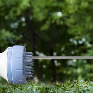 Boquilla de Manguera TPR+ABS para Bañar Mascotas con Cepillo TPR Amigable con la Piel y Patrones de Rociado Variables - Product Image 4