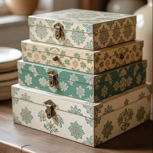 Caja de Joyería de Madera Esmaltada con Adhesivos Impresos de Lujo y Caja para Frutos Secos Hecha a Mano para Decoración del Hogar y Decoración de Bodas - Product Image 1