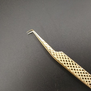 Pinzas de Precisión para Pestañas con Baño de Oro y Marca Personalizada, Punta Suave, Origen Pakistán, Modelo 627.0, Marcas de Belleza de Marca Privada Personalizadas - Product Image 1