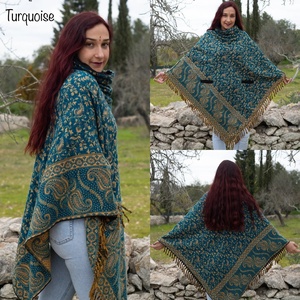 เสื้อคลุมปอนโชทำมือสไตล์ชนเผ่า อุ่นสบาย ผลิตจากอะคริลิกวีแกน ผ้าขนสัตว์เทียม เหมาะสำหรับงานเทศกาล มีฮู้ด ดีไซน์ทันสมัย ใช้ได้ทั้งผู้หญิงและผู้ชาย สำหรับฤดูหนาว - Product Image 4