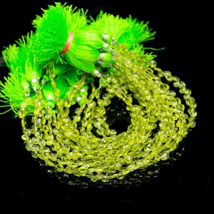Perlas de Peridoto Verde Natural en Forma de Corazón con Brillo Claro y Aspecto Rústico para Collares, Joyería DIY, Manualidades, Piedras Preciosas - Product Image 2