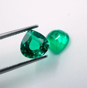 Esmeralda Colombiana Cultivada en Laboratorio, Corte Corazón de 3.90 Quilates, 8x8 mm, Marca HAYAAT GEMS para Joyería - Product Image 5