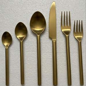 Nuevo Juego de Cubiertos de Acero Inoxidable 18/8 de Diseño Clásico, 6 Piezas, con Diferentes Acabados, AH Creations Sostenibles - Product Image 3