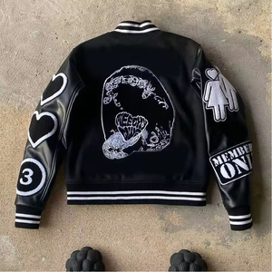 แขนเสื้อหนังเทียมระดับพรีเมียม – สไตล์ Letterman ทรงบ็อกซี่แบบเรโทร พร้อมขอบยางยืดลายทางและรายละเอียดลายปะ - Product Image 6