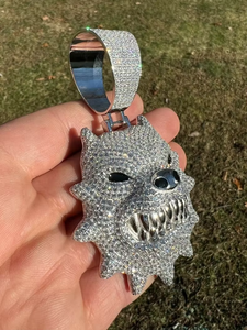 Pendentif Tête de Loup Iced Out en Argent 925 avec Moissanite Ronde Taille Brillant, Breloque Animale Thème Hip Hop, Pendentif Quotidien pour Hommes - Product Image 6