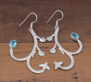 Boucles d'oreilles pendantes élégantes en argent sterling 925 plaqué argent avec pierre précieuse topaze bleue naturelle, bijoux de luxe pour femmes, mariage et fête - Product Image 4