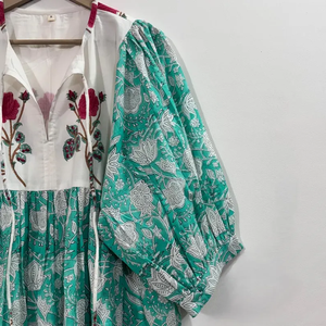 Mini-tunique formelle en coton 100% naturel, imprimée à la main, faite à la main, écologique, col en V, manches 3/4, ourlet à volants en dentelle, lavable - Product Image 3