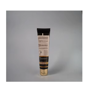 Masque exfoliant 3 en 1 à la boue de la Mer Morte pour un nettoyage en profondeur, élimination des points noirs, anti-âge et minimisation des pores. - Product Image 4