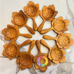 Colador de Poción Floral, Cuchara de Madera con Diseño de Girasol, Cuchara Perforada para Venta B2B - Caryln - Product Image 2