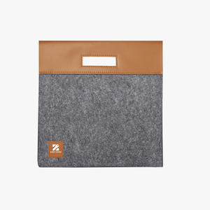 Sac fourre-tout en cuir patchwork et feutre de laine_3D Bag - Product Image 4