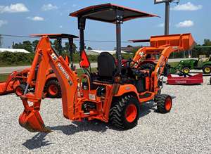 Tracteur Kubota BX25D avec moteur de 23 CV, chargeur frontal, plateau de coupe, composants de roulement supérieur et performances utilitaires efficaces - Product Image 6