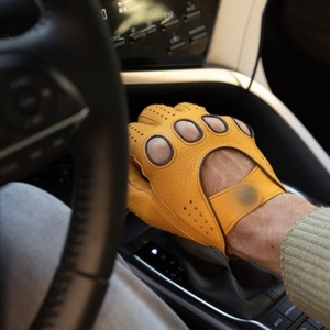 Gants de conduite de luxe en gros, en cuir véritable souple perforé, pour hommes et femmes, faible MOQ disponible - Product Image 3