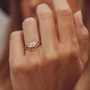 Anillo Solitario de Diamante Cultivado en Laboratorio de 1.51 CT con Corte Marquise en Oro Sólido de 14k, un Regalo Ideal para el Aniversario de Bodas de una Mujer - Product Image 2