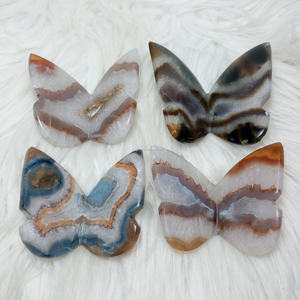 คริสตัลบำบัดอัญมณีรูปผีเสื้ออาเกตธรรมชาติขนาด5ซม. ทำจากหินอัญมณีธรรมชาติแบบอินโดนีเซีย - Product Image 2