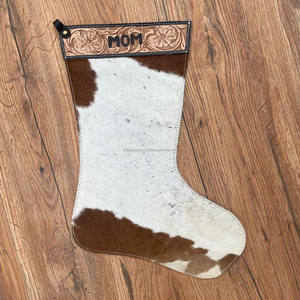 Date 2024 nom personnalisé maman 16 pouces en cuir repoussé à la main noël décoration de la maison bas Western véritable cuir de vachette bas - Product Image 2