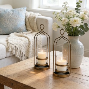 Stunning Gold Metal Candle <b>Lantern</b> <b>Set</b> Featuring An Arched Loop Top Design And Clear Glass Cylinders For Chic Modern Decoration - Product Image 6