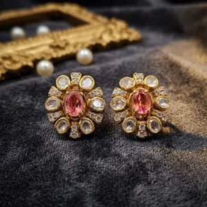 Pendientes de tuerca florales Kundan Polki, diseño geométrico vintage de moda, engaste de rubí, aleación de zinc, pendientes Huggie étnicos para mujer - Product Image 2