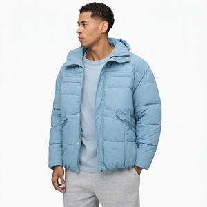 Chaqueta Acolchada con Capucha Azul Claro para Hombre, Corte Regular, Poliéster, Resistente al Viento, Abrigo Casual de Invierno con Cierre de Cremallera - Product Image 1