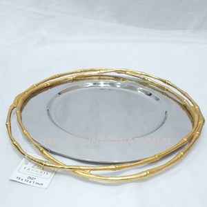 Plateau artisanal en laiton brillant au design élégant pour la décoration de table de Noël, multifonctionnel, pour servir et décorer la maison - Product Image 5
