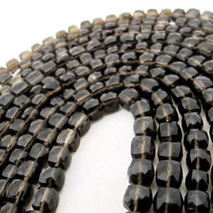 Perles de quartz fumé naturel en forme de cube 3D, 6 à 8 mm, facettées, en forme de boîte, vendues par brin de 8 pouces - Product Image 4