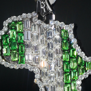 Colgante de Moissanita con Mapa de África, Plata 925, Corte Baguette, con Incrustaciones de Circonitas, Bañado en Rodio, Joyería para Fiesta - Product Image 1