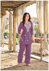 Nueva Colección de Conjuntos Elegantes de Seda Viscosa Vetican de Diseñador: Bordado Intenso y Bolsillos Decorativos en el Pantalón - Product Image 3