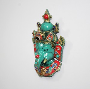 Placa Decorativa de Pared con Máscara de Ganesha de Resina, Estilo Tibetano Nepalí |   Estatua de Ganesha Vintage con Mosaico de Piedra |   Artesanía Religiosa Tradicional - Product Image 4