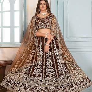 Lehenga Choli de Ramdev Trading, Material Reciclado Intrincadamente Bordado, Tonos Vibrantes, Estilo Tradicional para Mujer, para Bodas y Fiestas - Product Image 1