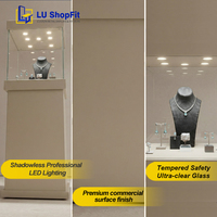 Vitrines de présentation sur pied pour bijoux de qualité supérieure avec éclairage intégré, personnalisables pour colliers