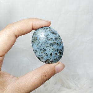 Piedras de Jaspe Natural de Indonesia de Alta Calidad al por Mayor, Gemas Artesanales, Cristal Curativo Pulido, 45x35x15mm, 30 piezas/kg - Product Image 3