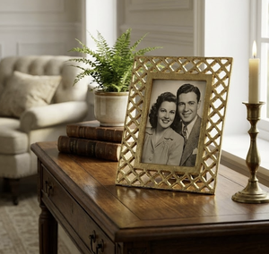 Cadre photo en aluminium moulé, décoration intérieure, conservation des souvenirs, cadre photo doré de luxe parfait, 20 x 15 cm, support pour table, décoration de table - Product Image 5