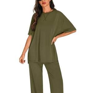 Tenues de sport pour femmes, t-shirt à col rond slim fit, leggings de yoga, ensemble de pantalons larges pour femmes, vêtements de sport en deux pièces - Product Image 5