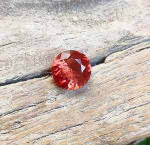 Piedra Preciosa Natural Rara de Sunstone Roja de Oregón, Corte Facetado Rojo Cobre, Forma Redonda, Certificada por IGI, 6-7mm, para Joyería Fina - Product Image 3