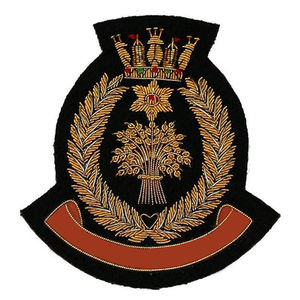 Meilleur Prix Personnalisé Vente en Gros Fabrication Usine Haut de Gamme Écusson Brodé en Fil Métallique Logo Personnalisé Épingle de Sûreté Alphabet Cœur - Product Image 1