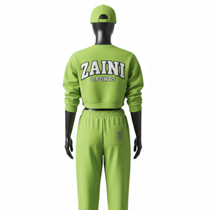 Conjunto de mujer de alta calidad: top corto de felpa de algodón y poliéster de 240 GSM y pantalón deportivo verde lima con logo de chenilla cosido. - Product Image 3