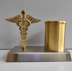 Portalápices de Latón Royal Crafts con Símbolo de Doctor, Organizador de Escritorio, Suministros de Papelería, Portalápices a Precios Económicos - Product Image 1