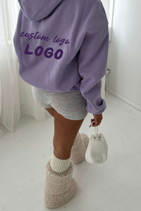 Sweat-shirt à capuche lavande pour femme avec logo brodé personnalisé sur le devant, vêtement décontracté pour l'automne - Product Image 2